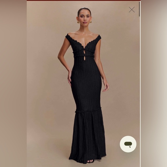 Meshki Dresses & Skirts - Meshki Natalie Off the Shoulder Maxi Dress